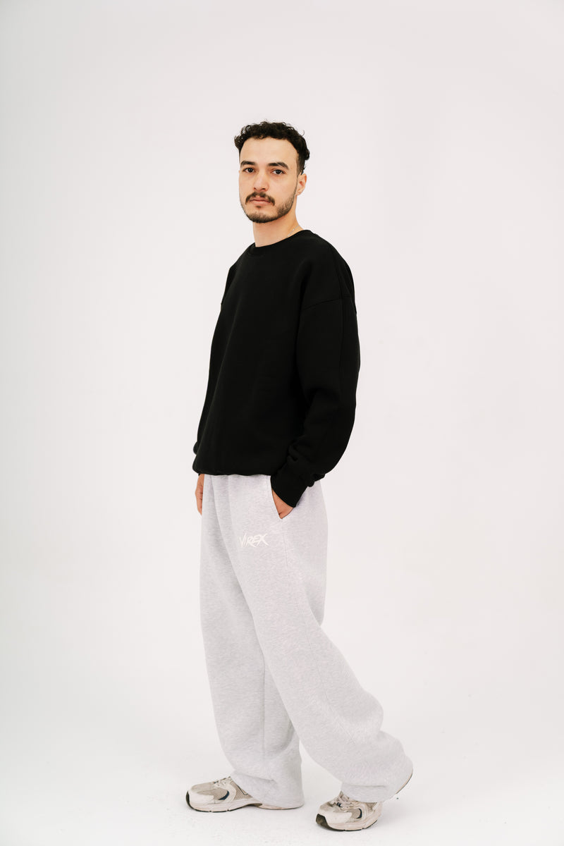 ِEssential Crewneck-black