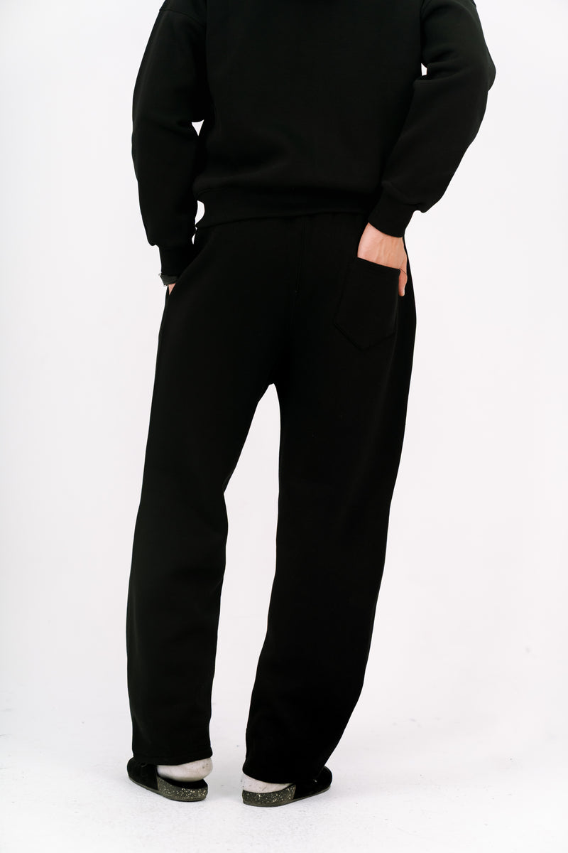 Essential Sweatpants - Black