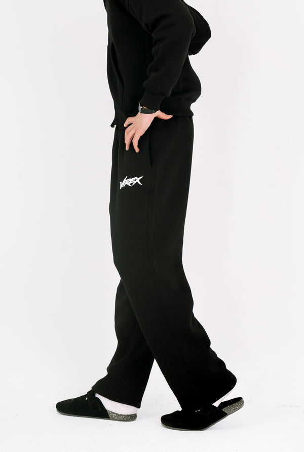 Essential Sweatpants - Black